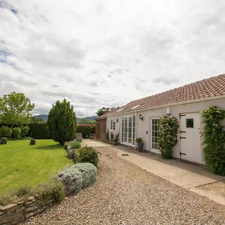 Holiday home 2 Bed In Middlesbrough Oc-75544 *