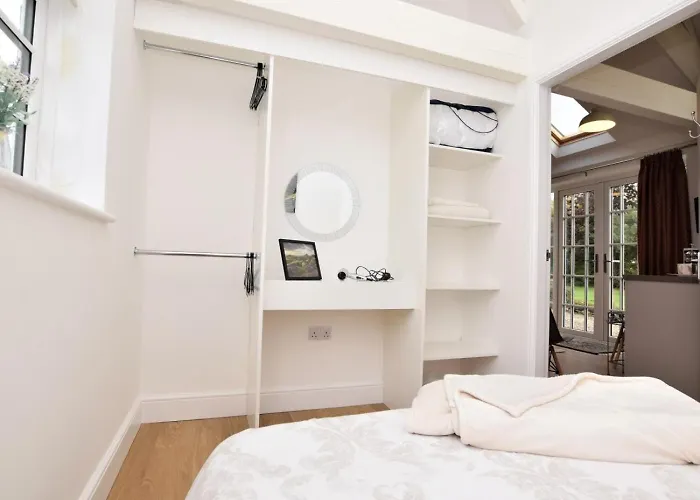 Holiday home 2 Bed In Middlesbrough Oc-75544 *